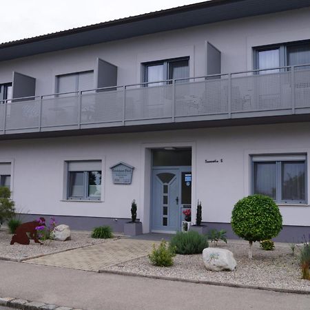 Gaestehaus Gisch Sandra Podersdorf am See Exterior foto
